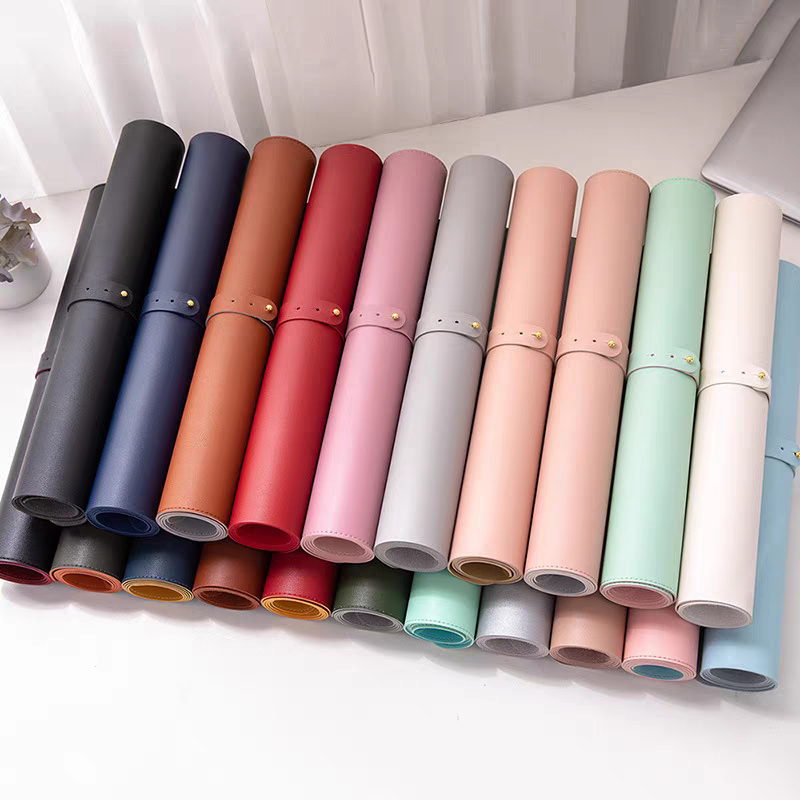 Desk Mat Leather - Miękka, składana mata na stół –